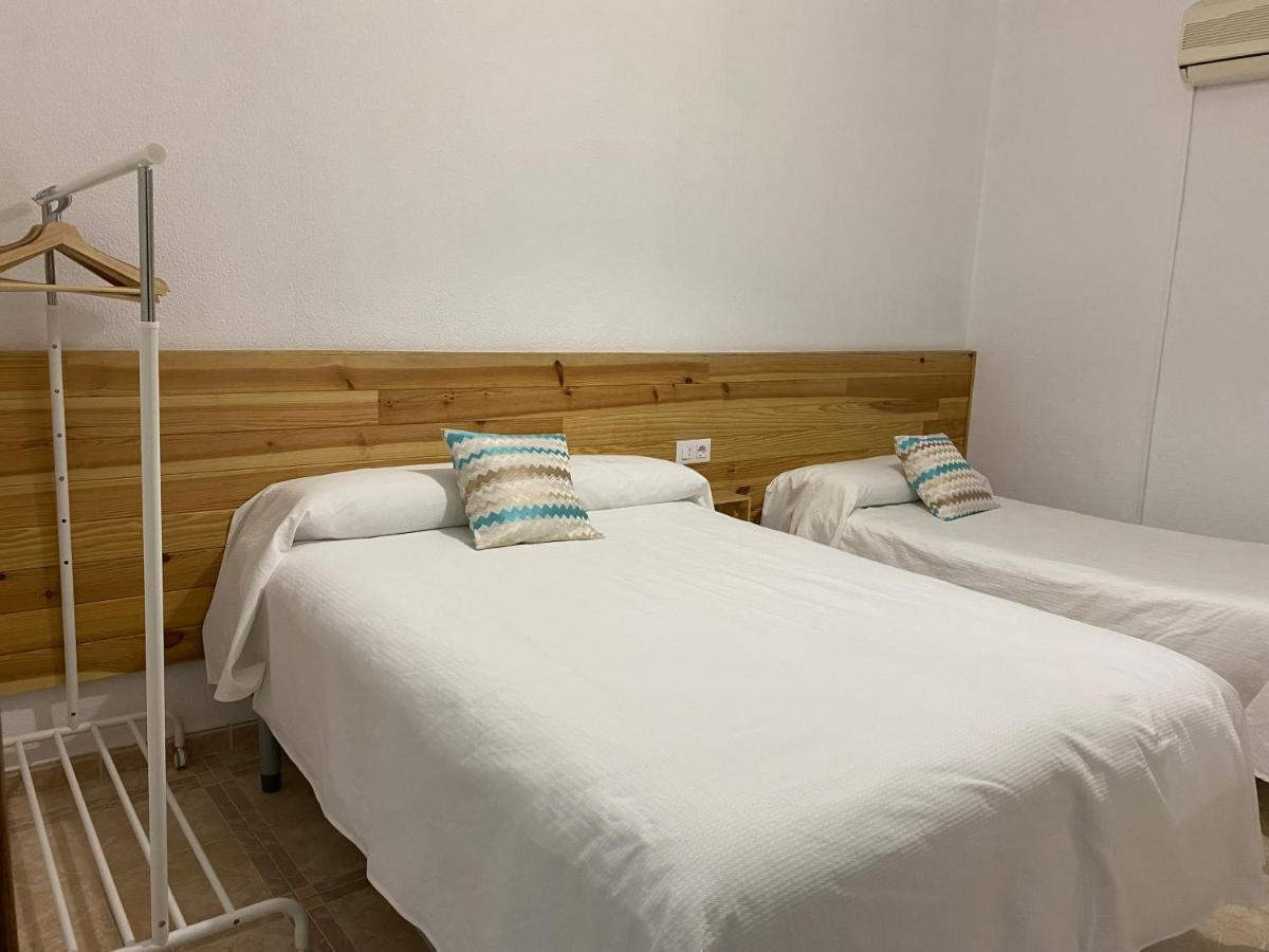 Hostal Barbate Buitenkant foto